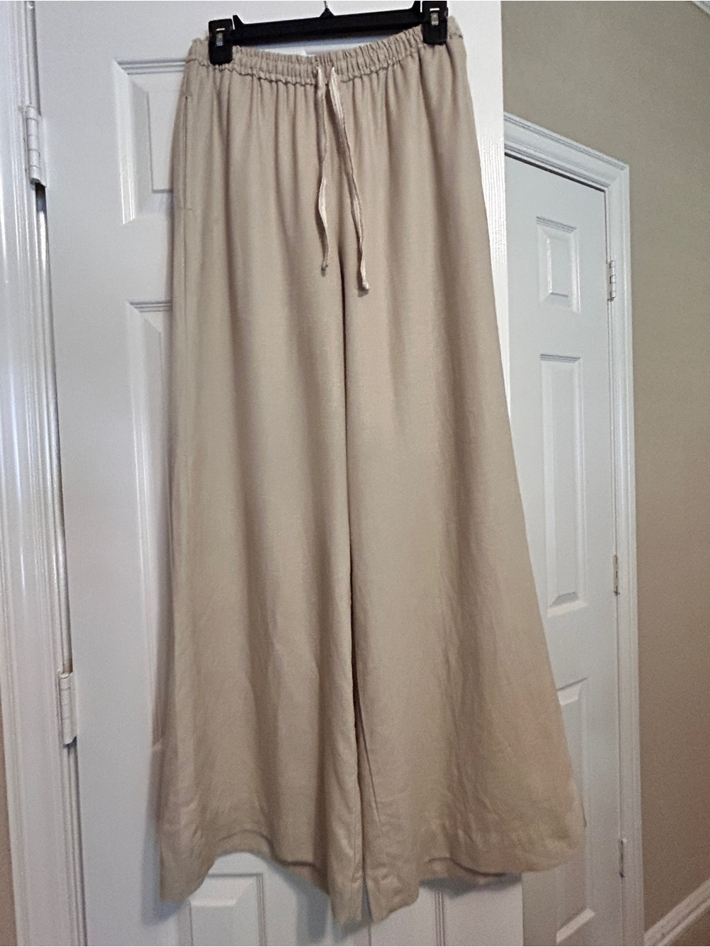 Women’s Wide Leg Pants